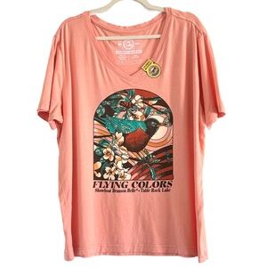 🌼 The Duck Company Coral V-Neck Tee with Graphic Accent